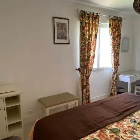 Du Verger Bed & Breakfast Frampas